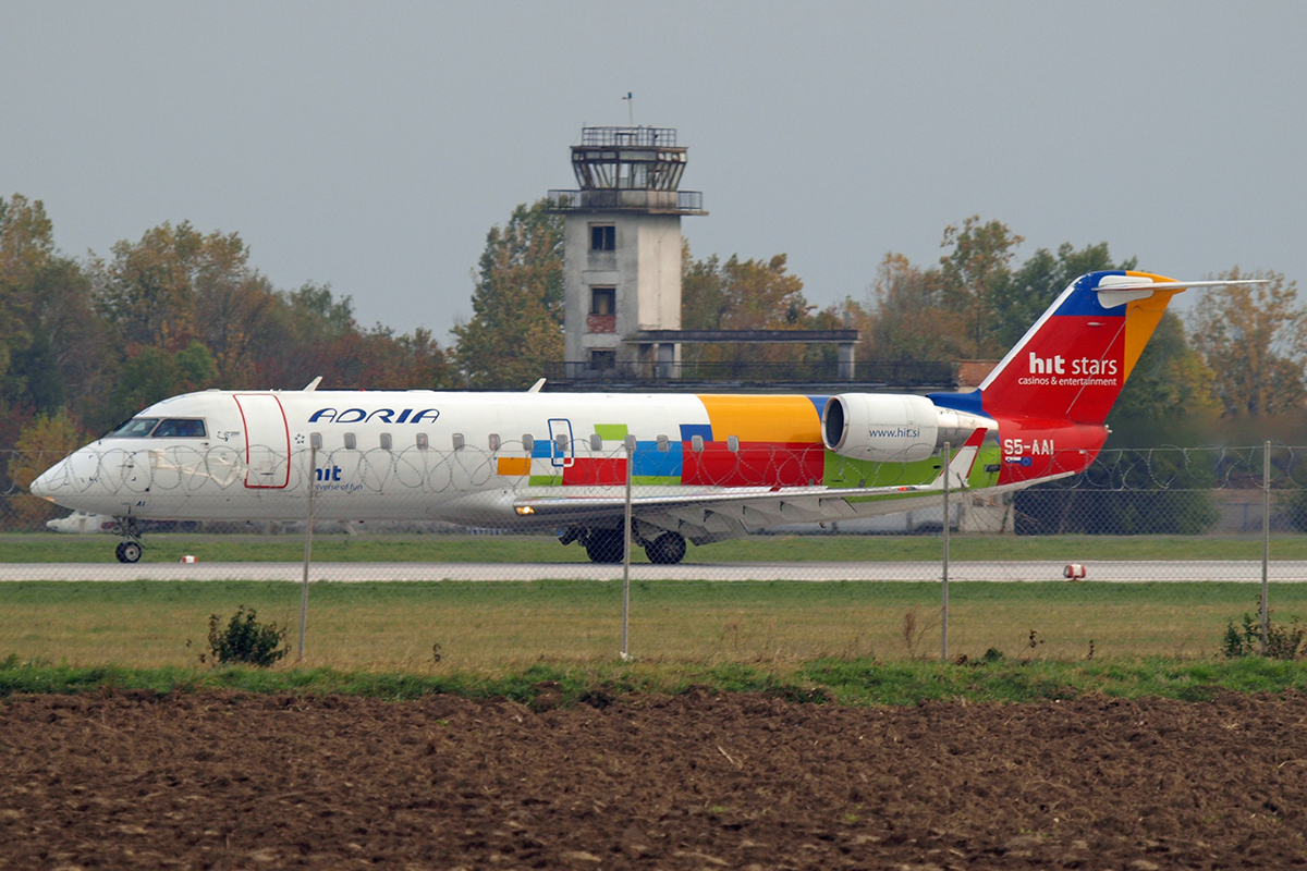 CRJ-200LR Adria Airways S5-AAI Zagreb_Pleso (ZAG/LDZA) October_21_2007