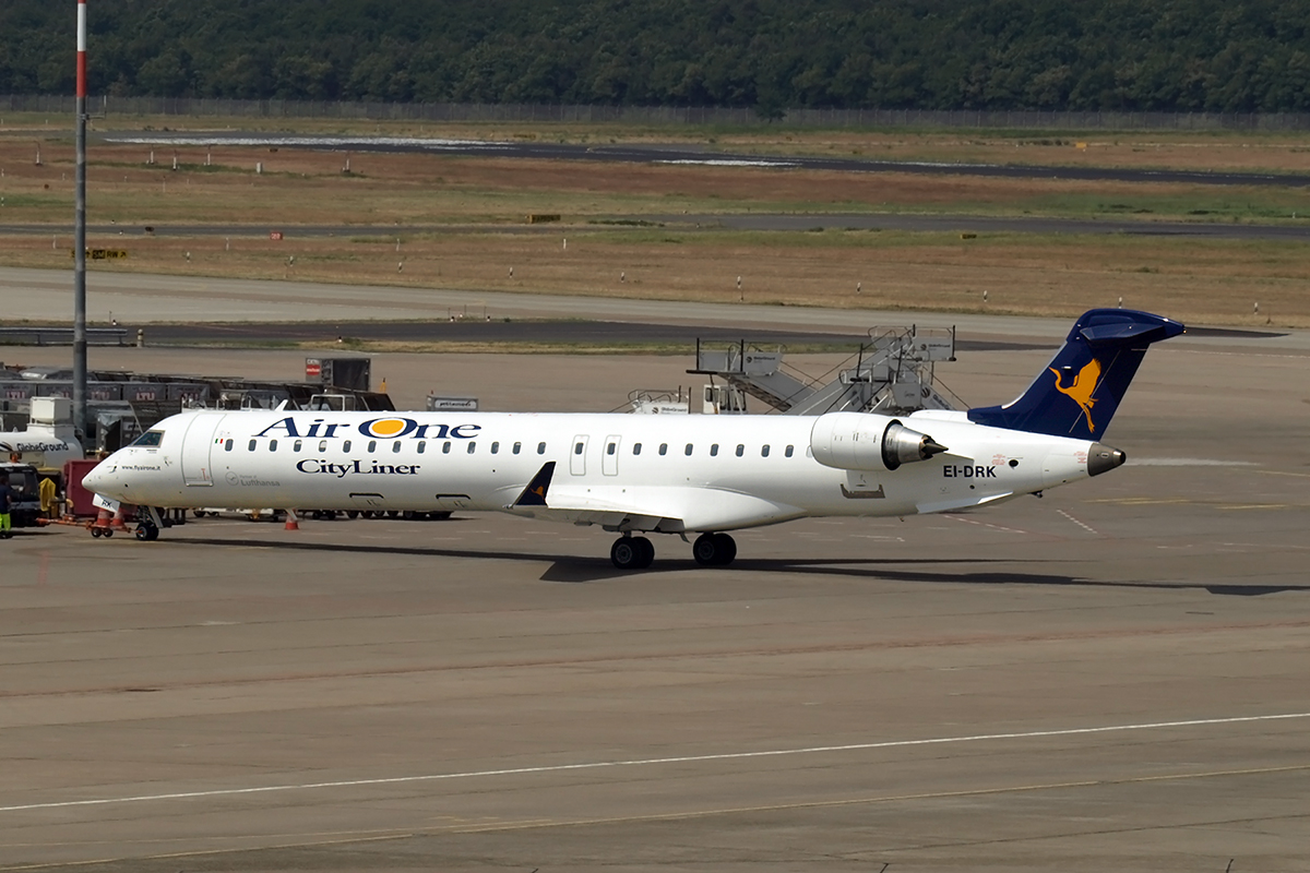 CRJ-900ER Air One CityLiner EI-DRK Berlin_Tegel (TXL/EDDT) May_31_2008