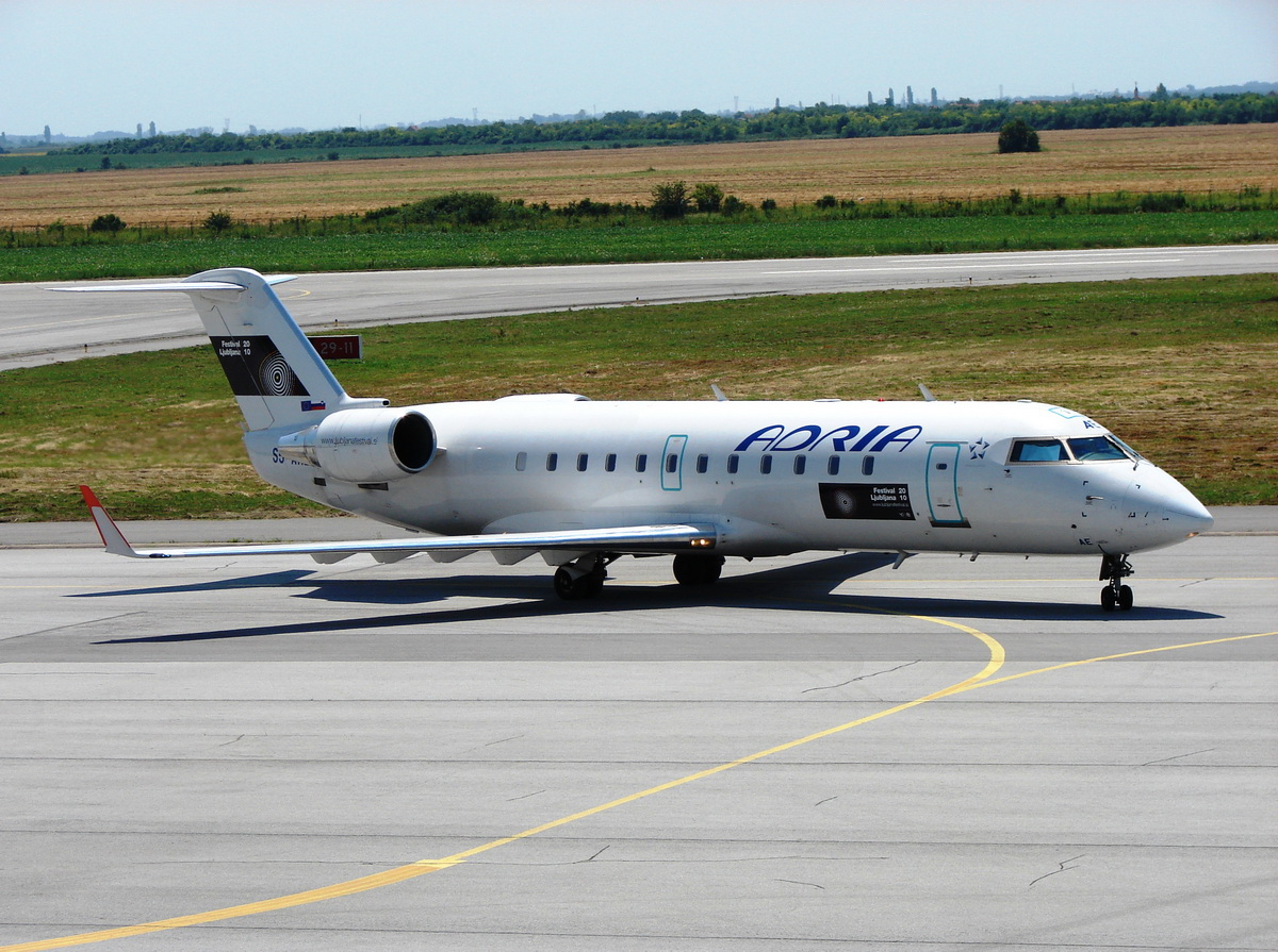 CRJ-200LR Adria Airways S5-AAE Osijek_Klisa (OSI/LDOS) July_14_2010