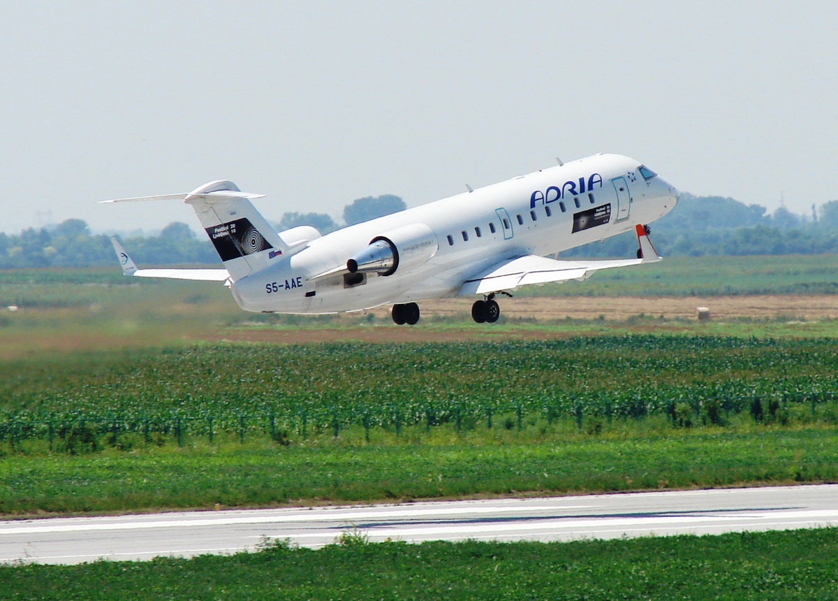 CRJ-200LR Adria Airways S5-AAE Osijek_Klisa (OSI/LDOS) July_14_2010