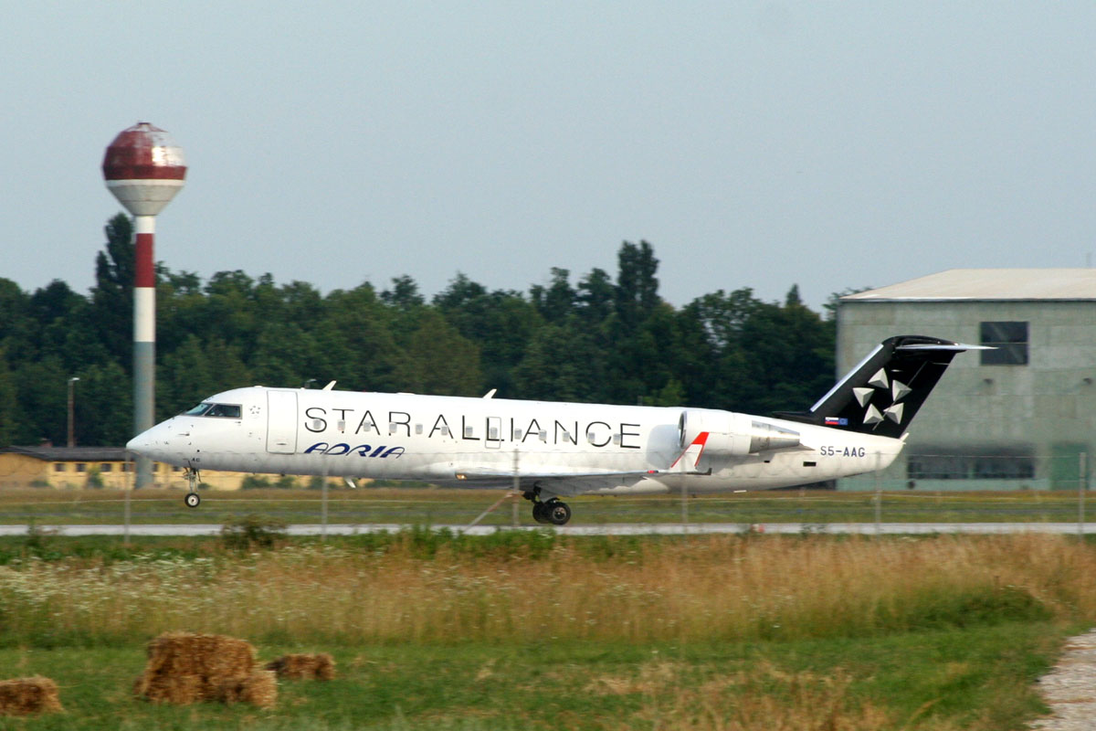 CRJ-200LR Adria Airways S5-AAG Zagreb_Pleso (ZAG/LDZA) June_14_2009