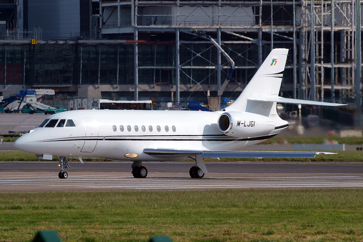 Dassault Falcon 2000LX Untitled M-LJGI Dublin_Collinstown (DUB/EIDW) April_5_2009