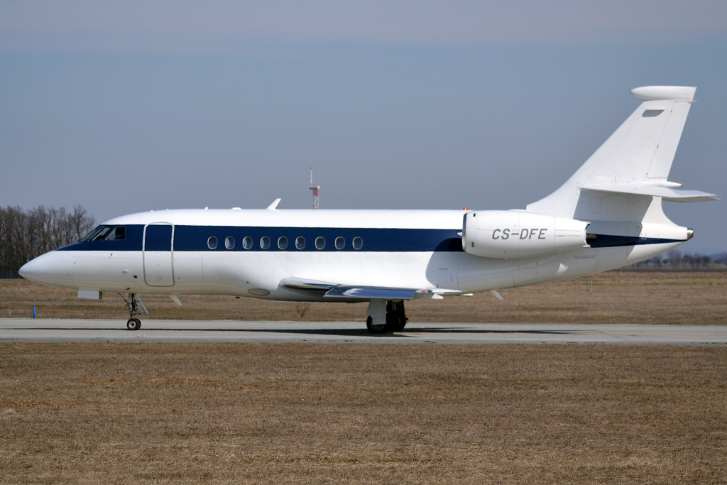 Dassault Falcon 2000 NetJets Europe CS-DFE Prague_Ruzyne (PRG/LKPR) March_24_2013