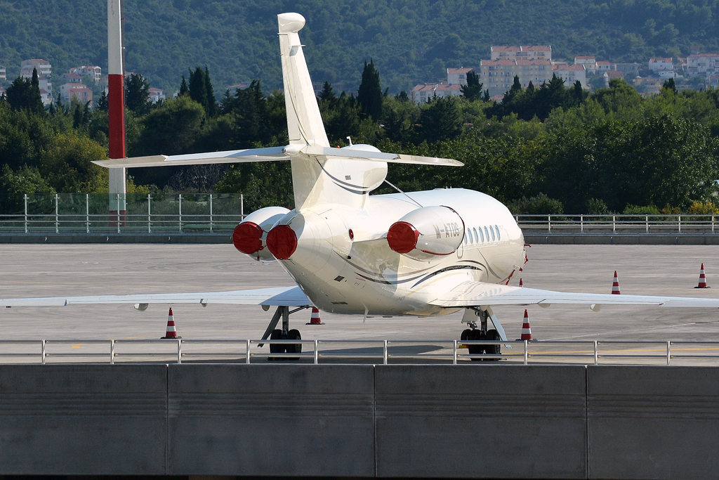 Dassault Falcon 900LX Untitled M-ATOS Split_Resnik (SPU/LDSP) July_30_2011