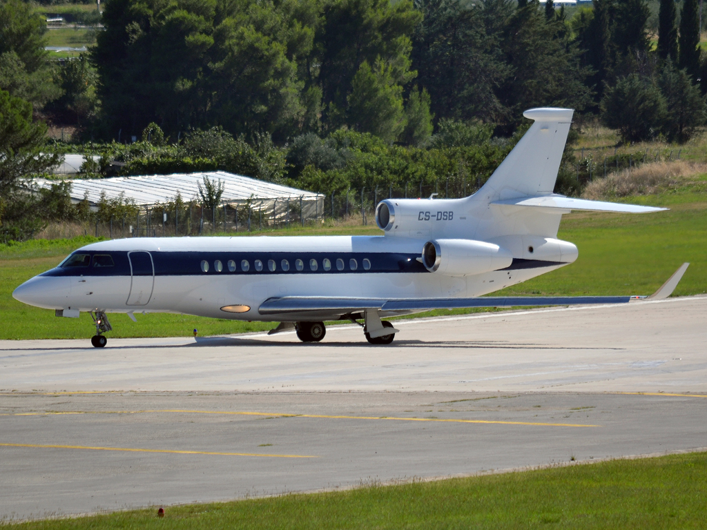 Dassault Falcon 7X NetJets Europe CS-DSB Split_Resnik (SPU/LDSP) August_6_2011