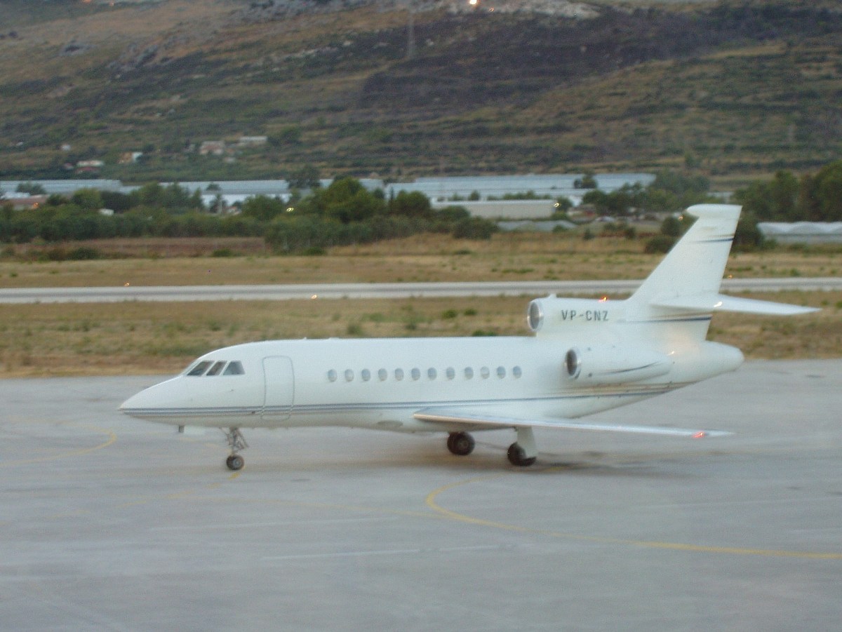 Dassault Falcon 900EX Untitled VP-CNZ Split_Resnik (SPU/LDSP) August_9_2007