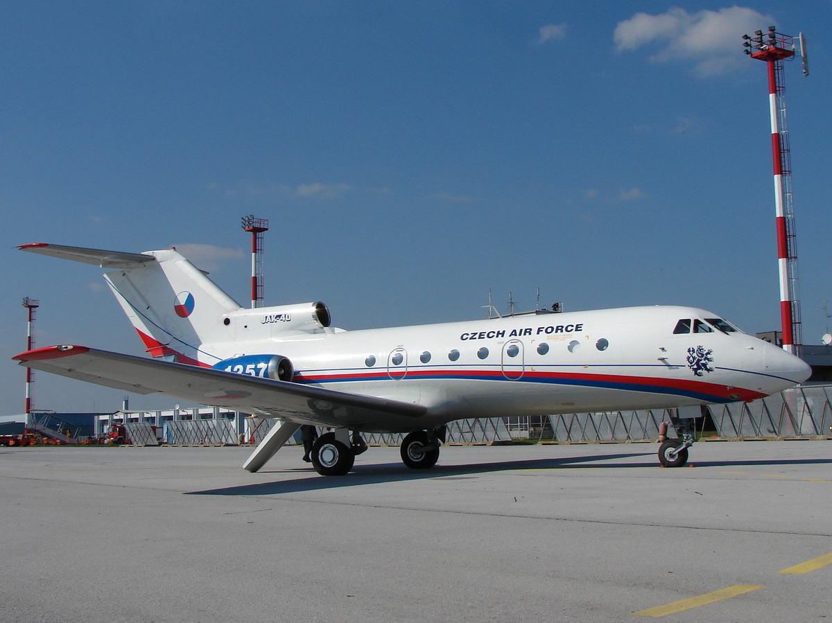 Yakovlev Yak-40K Czech Air Force 1257 Osijek_Klisa (OSI/LDOS) September_20_2010