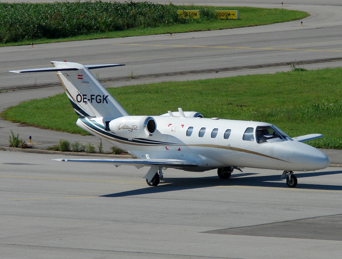 Cessna 525 Citation Jet Salzburg Jet Aviation OE-FGK Osijek_Klisa (OSI/LDOS) July_09_2009