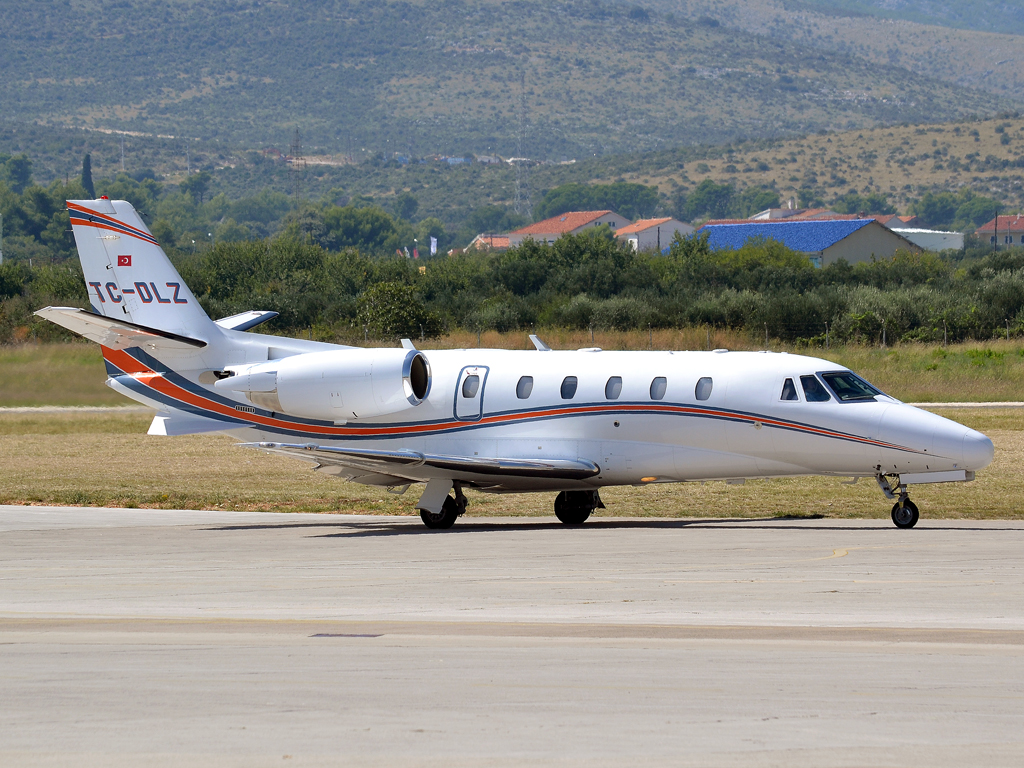 Cessna 560XL Citation XLS Private TC-DLZ Split_Resnik (SPU/LDSP) August_14_2011