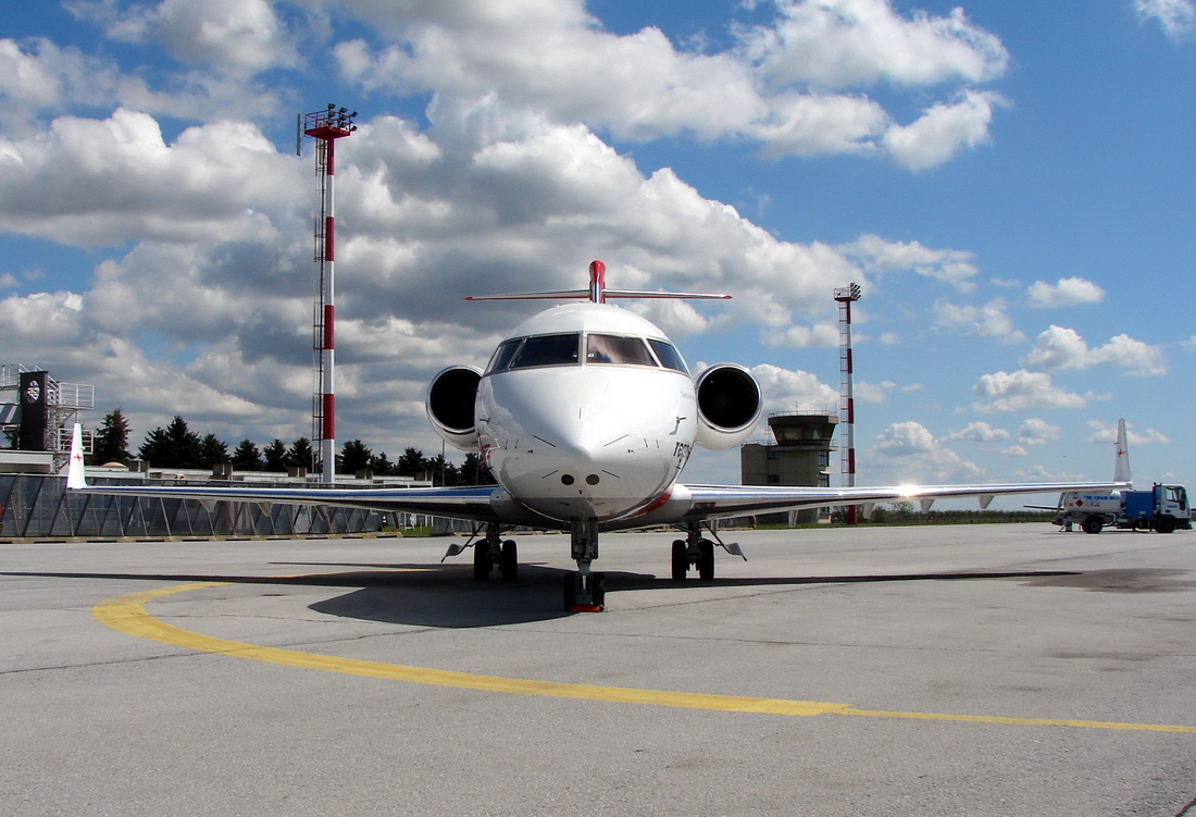 Canadair CL-600-2B16 Challenger 604 Rega Swiss Air Ambulance HB-JRA Osijek-Klisa (LDOS) April_21_2012.