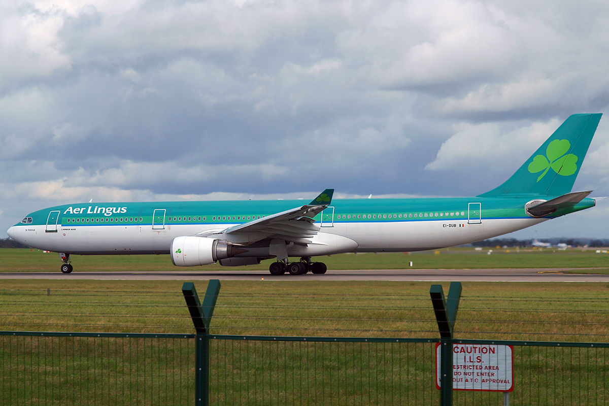 A330-301 Aer Lingus EI-DUB Dublin_Collinstown April_7_2009