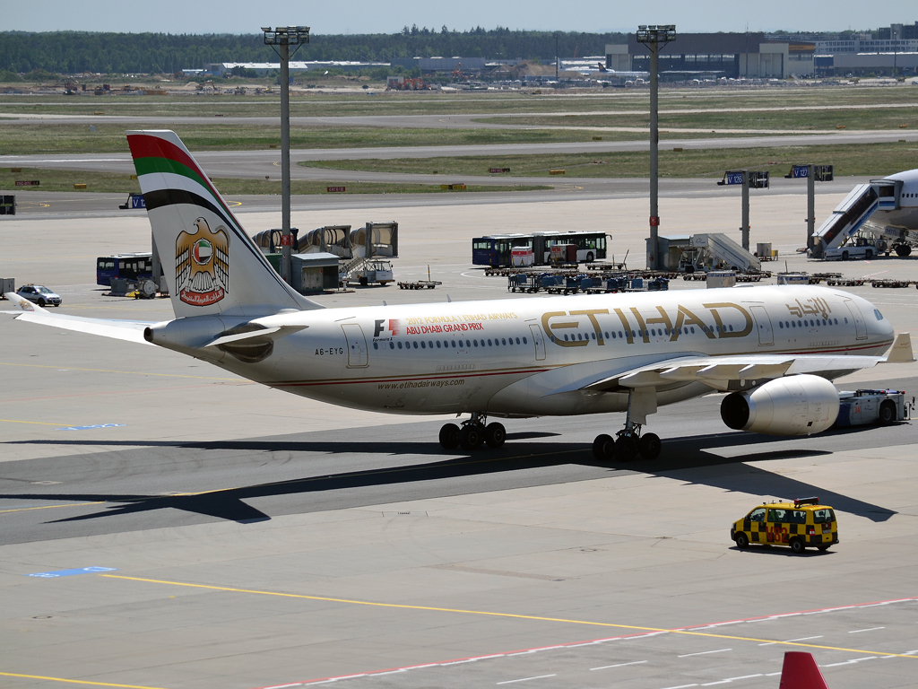 A330-243 Etihad Airways A6-EYG Frankfurt_Main (FRA/EDDF) May_25_2012