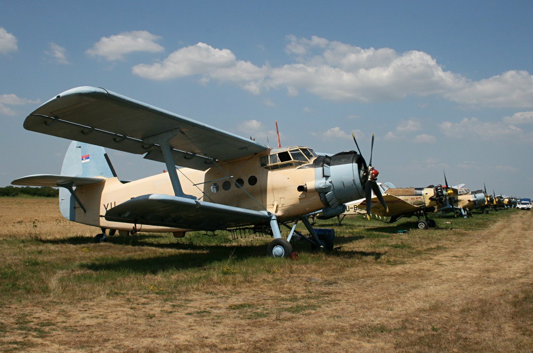 Antonov An-2 YU-BPA JAT Privredna Avijacija Lisicji Jarak (LYBJ) August_13_2013