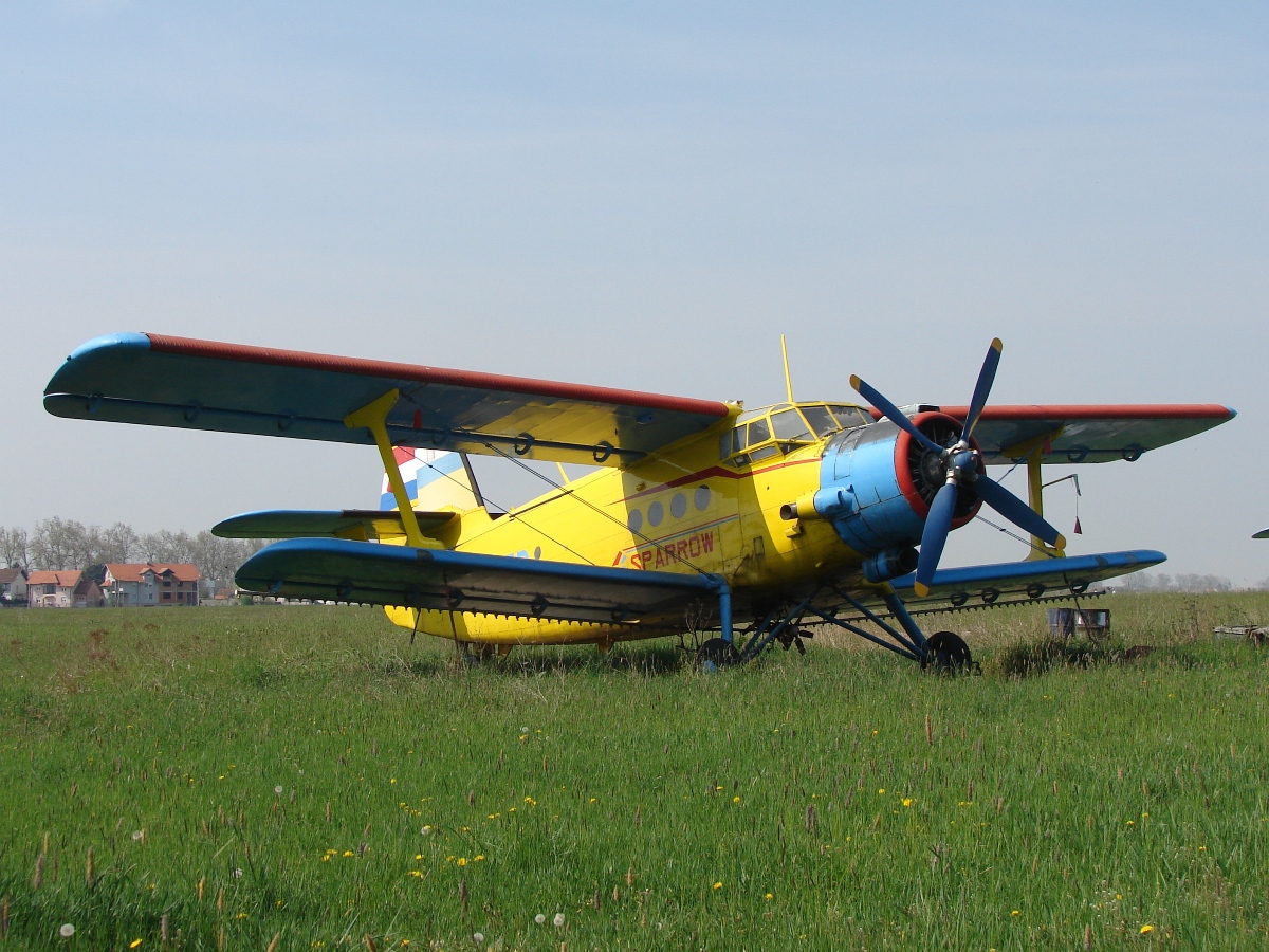 Antonov An-2, 9A-BZB, Sparrow, Osijek-Čepin (OSI/LDOC) 2009.