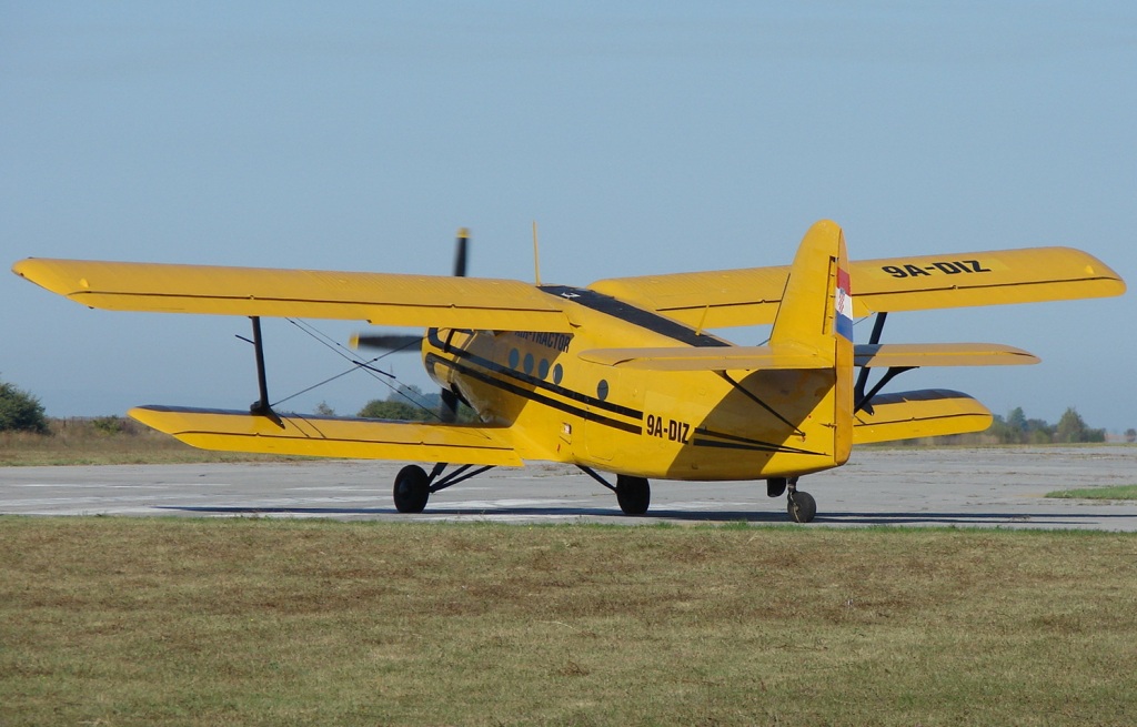 Antonov An-2 Air Tractor 9A-DIZ Osijek_Cepin (LDOC) 2007