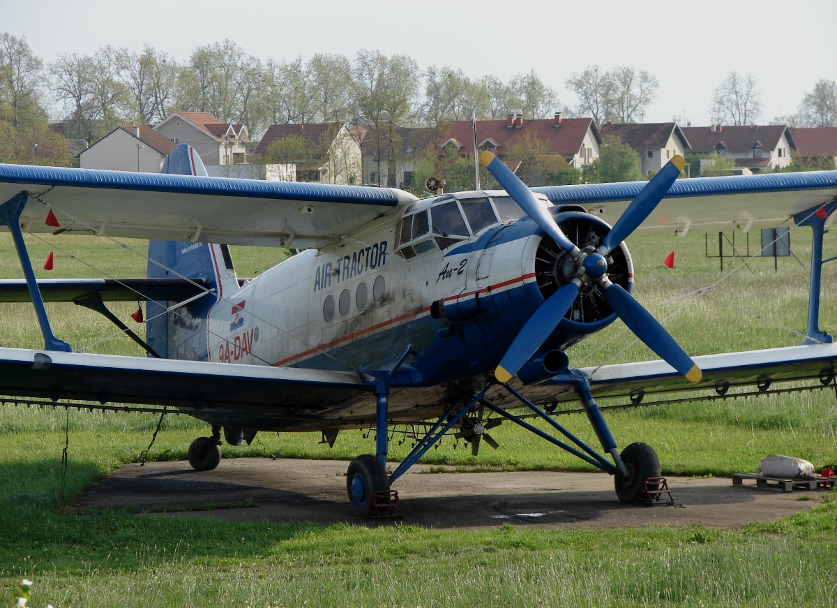 Antonov An-2 Air-Tractor 9A-DAV Osijek-Čepin (OSI/LDOC) April_21_ 2009