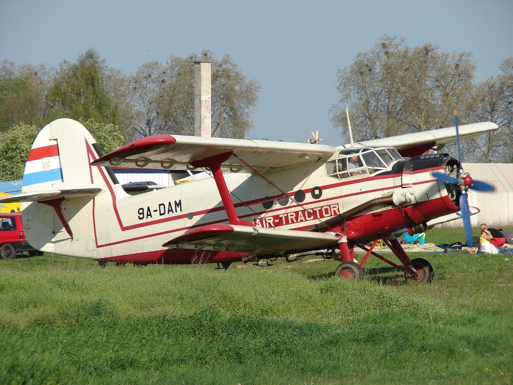 Antonov An-2R Air-Tractor 9A-DAM Osijek_Cepin (LDOC) April_14_2007