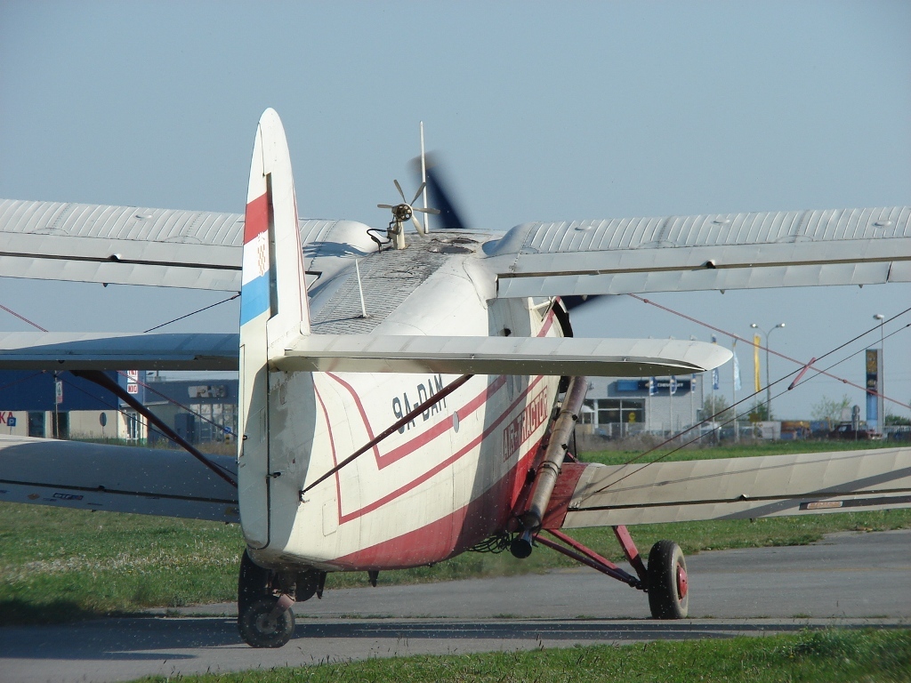 Antonov An-2R Air-Tractor 9A-DAM Osijek_Cepin (LDOC) April_14_2007