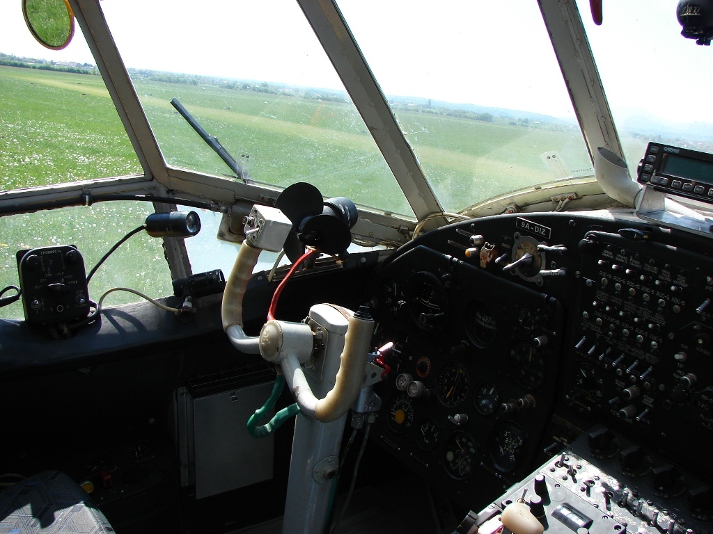 Antonov An-2, 9A-DIZ, Zagreb-Lucko