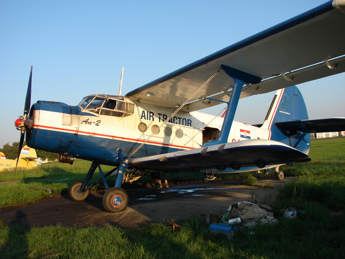 Antonov An-2 Air-Tractor 9A-DAV Osijek-Cepin (LDOC) June_9_2010