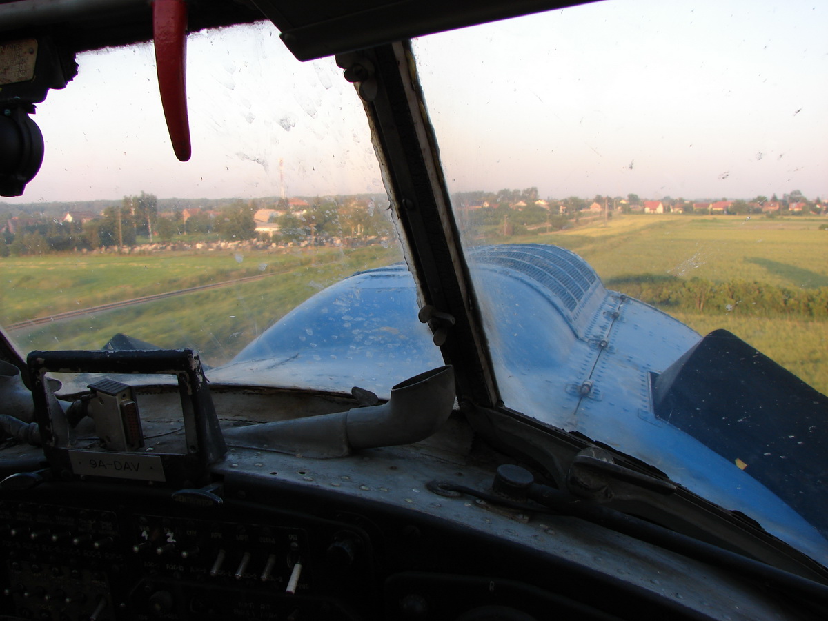 Antonov An-2 Air-Tractor 9A-DAV Osijek-Cepin (LDOC) June_9_2010