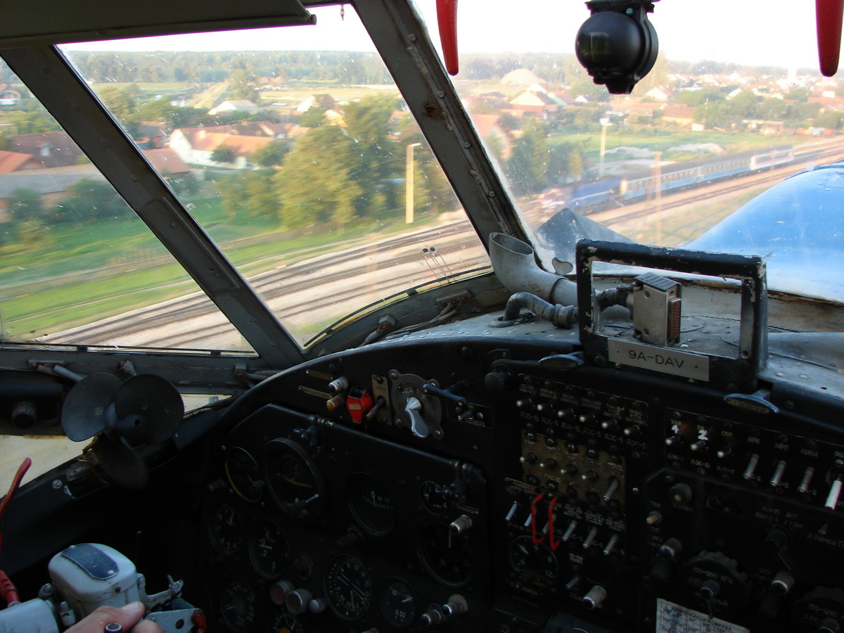 Antonov An-2 Air-Tractor 9A-DAV Osijek-Cepin (LDOC) June_9_2010