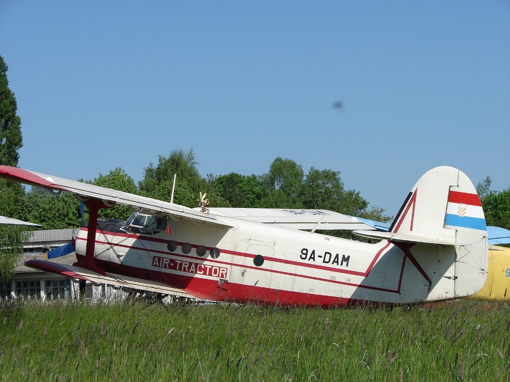 Antonov An-2R Air-Tractor 9A-DAM Osijek_Cepin (LDOC) April_22_2007