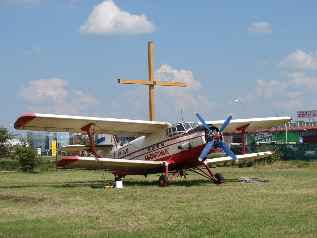 Antonov An-2R Air-Tractor 9A-DAM Osijek_Cepin (LDOC) July_28_2008