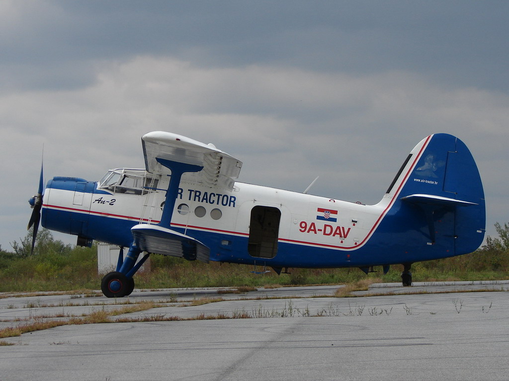 Antonov An-2, 9A-DAV, Air-Tractor, Osijek-Čepin (OSI/LDOC) 2007.