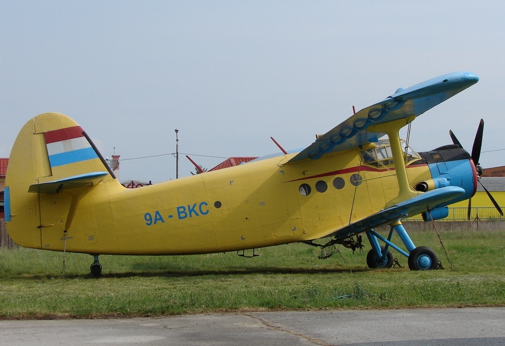 Antonov An-2 Sparrow 9A-BZB Osijek_Cepin (LDOC) September_2007