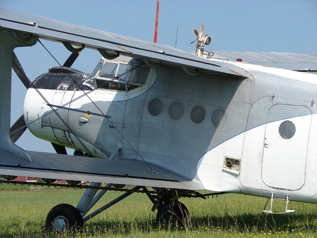 Antonov AN-2R Ciklonizacija YU-BPC Novi_Sad_Cenej (LYNS) June_3_2007