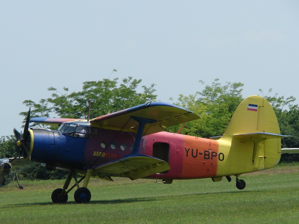 Antonov An-2R Aeroklub Novi Sad YU-BPO Novi_Sad_Cenej (LYNS) June_3_2007