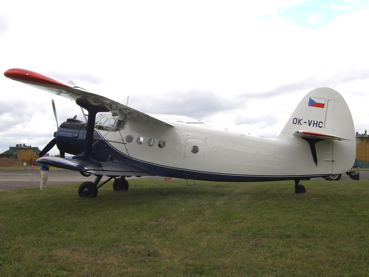 Antonov An-2P Aeroklub Benesov OK-VHC Hradec_Kralove (LKHK) September_05_2009