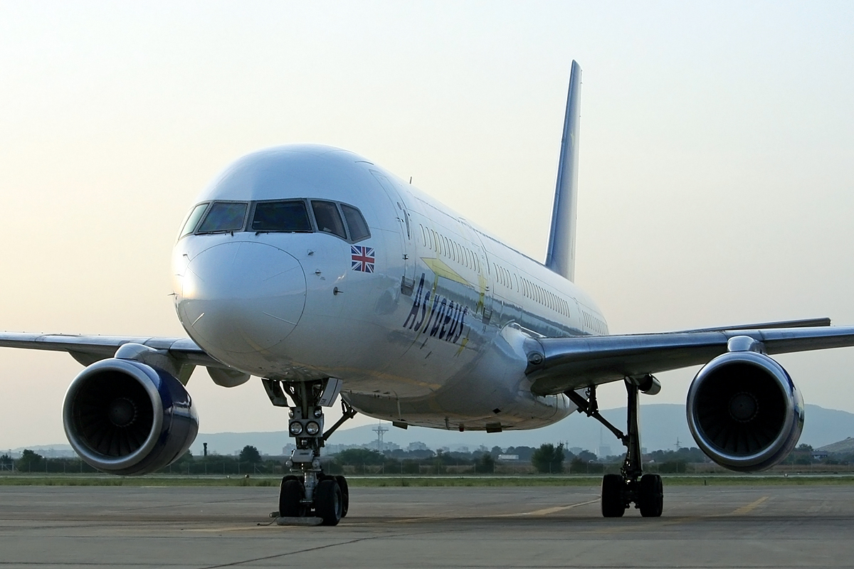 B757-23A Astraeus G-OJIB Zagreb_Pleso September_10_2008