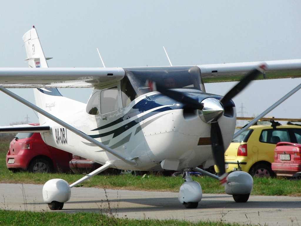 Cessna 182 TC 9A-DBJ, Private, Osijek-Čepin (OSI/LDOC) 2009.