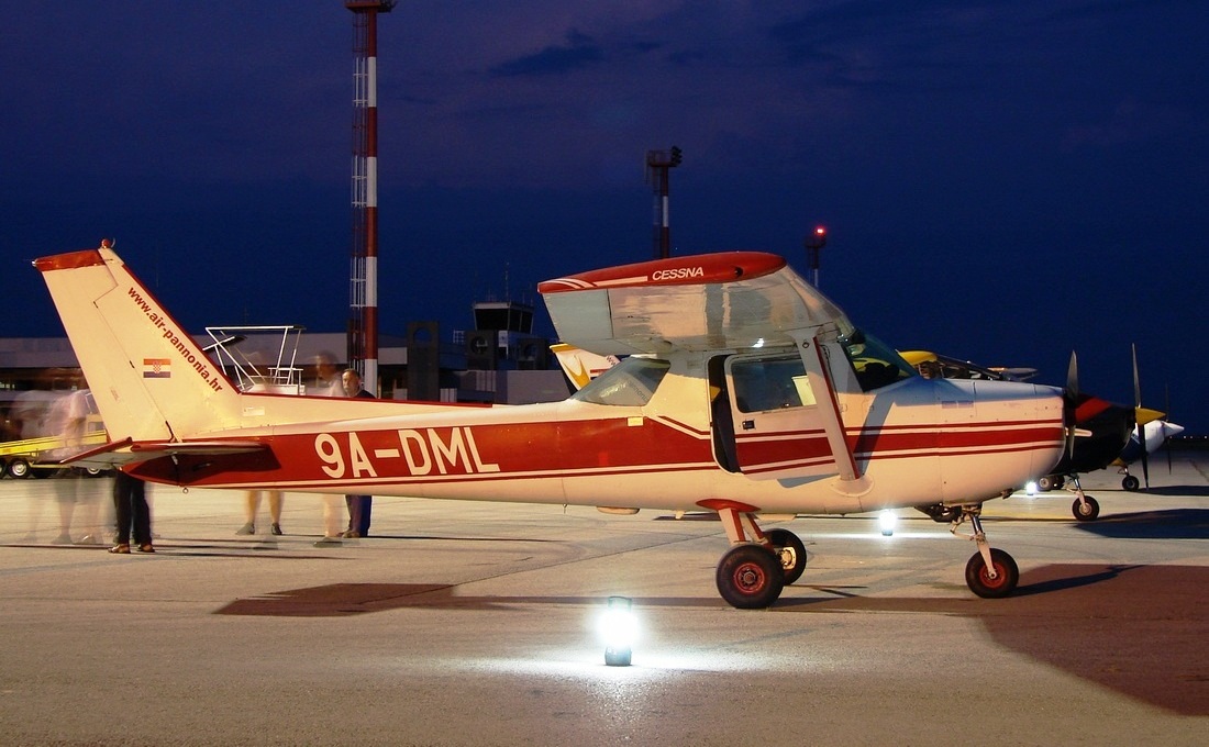 Cessna 150M Pannonia Pilot School 9A-DML Osijek_Klisa (OSI/LDOS) July_15_2011