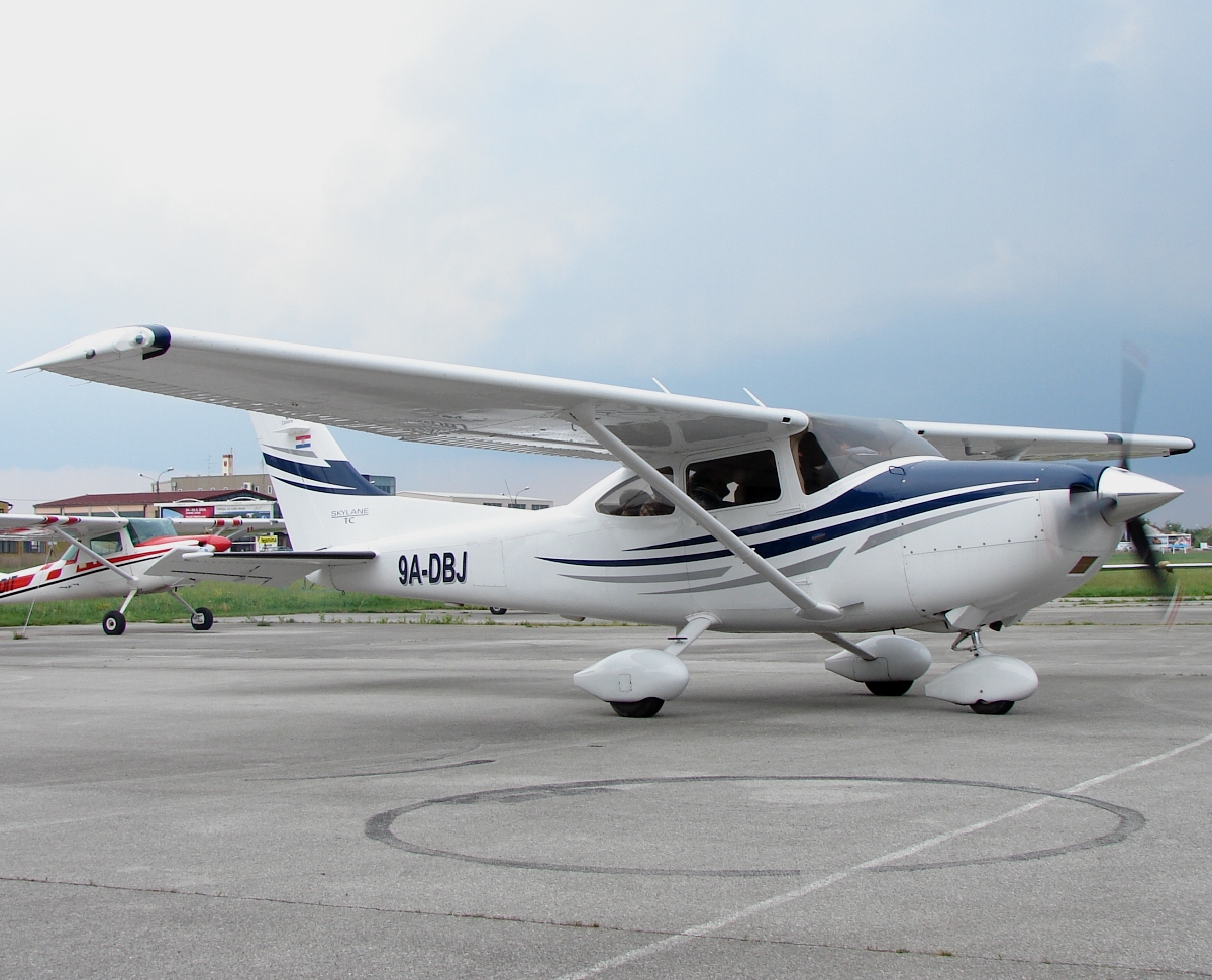 Cessna 182 TC 9A-DBJ Private Osijek-Čepin (OSI/LDOC) May_01_2009