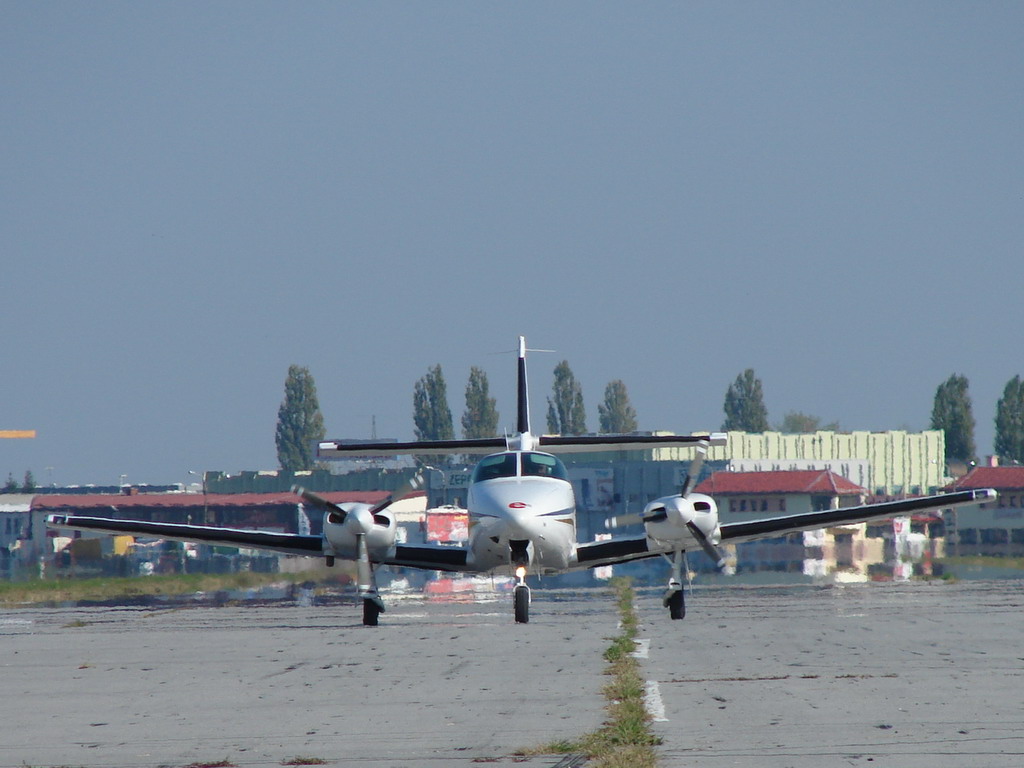 Cessna T303 Crusader Private 9A-DLN Osijek_Cepin (LDOC) October_8_2007