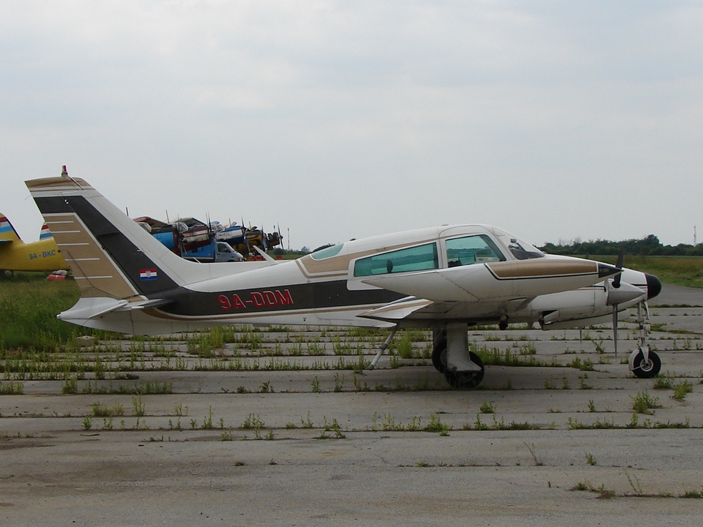 Cessna 310Q, 9A-DDM, Osijek-Čepin (OSI/LDOC) 2007.