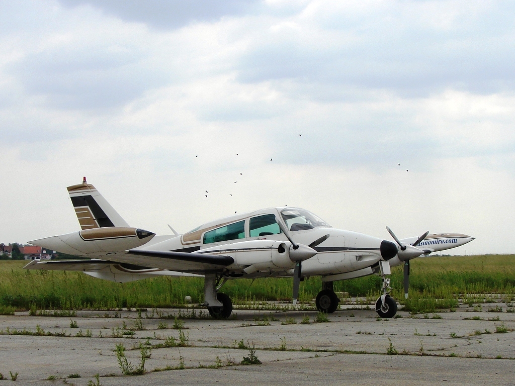 Cessna 310Q, 9A-DDM, Osijek-Čepin 2007.