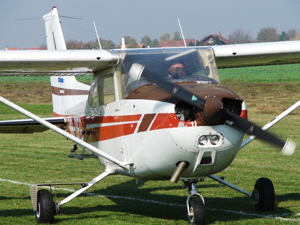 Cessna 172, 9A-DEG, Aeroklub Osijek, Memorijal vukovarskih zrakoplovaca 2008., Borovo (LDOB)