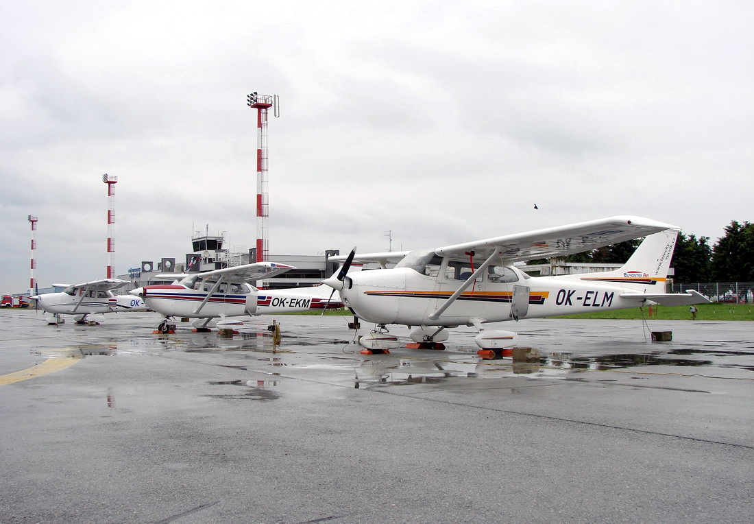 Reims Cessna FR172J Reims Rocket Elmontex Air OK-ELM Osijek_Klisa (LDOS) May_14_2012.