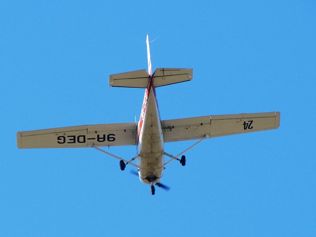 Cessna 172, 9A-DEG, Aeroklub Osijek, Osijek-Čepin 2007.