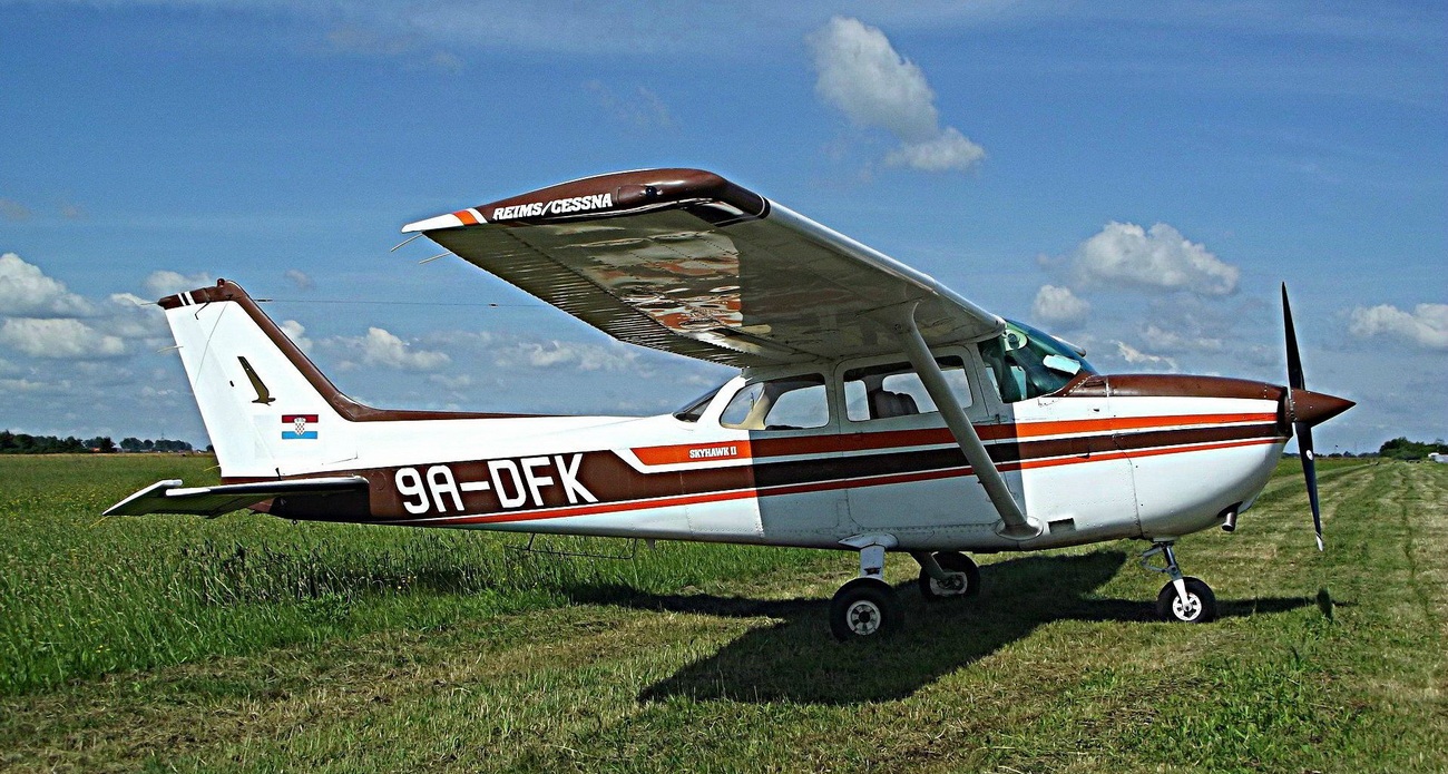 Cessna 172 9A-DFK Aeroklub Međimurje Osijek Cepin (LDOC) June_21_2014.