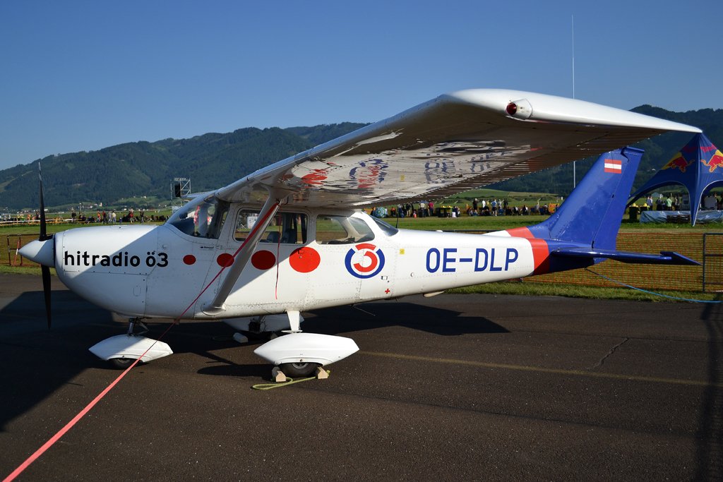 Reims FR172G Rocket Untitled OE-DLP Zeltweg (LOXZ) July_01_2011