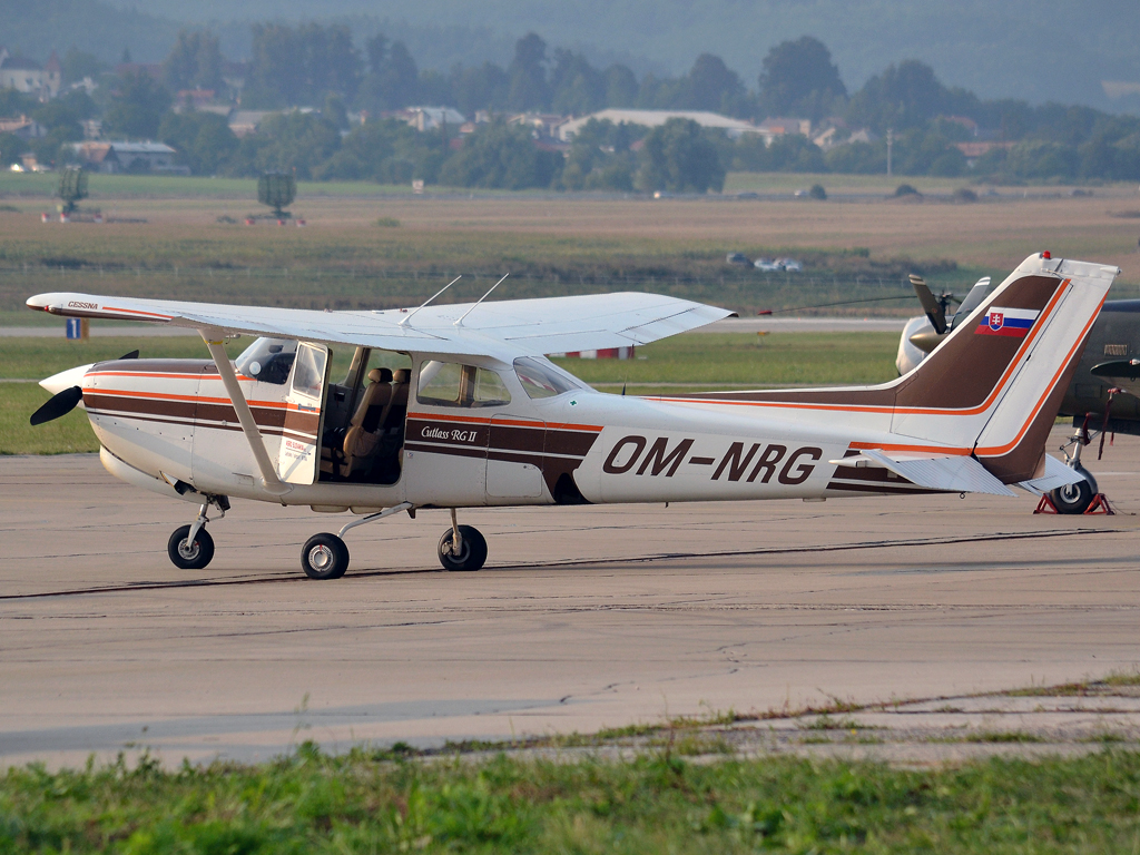 Cessna 172RG Cutlass II Aero Slovakia OM-NRG Sliac (SLD/LZSL) August_27_2011