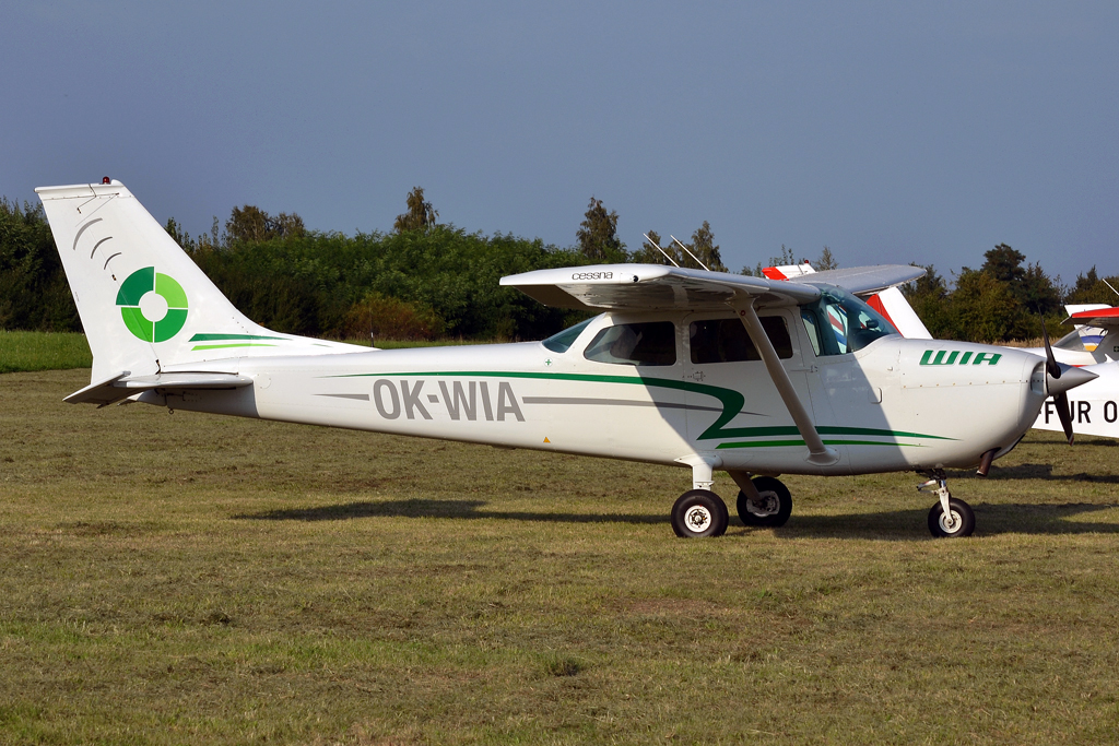 Cessna 172L Skyhawk Letov Air OK-WIA Prague_Letnany (LKLT) September_17_2011