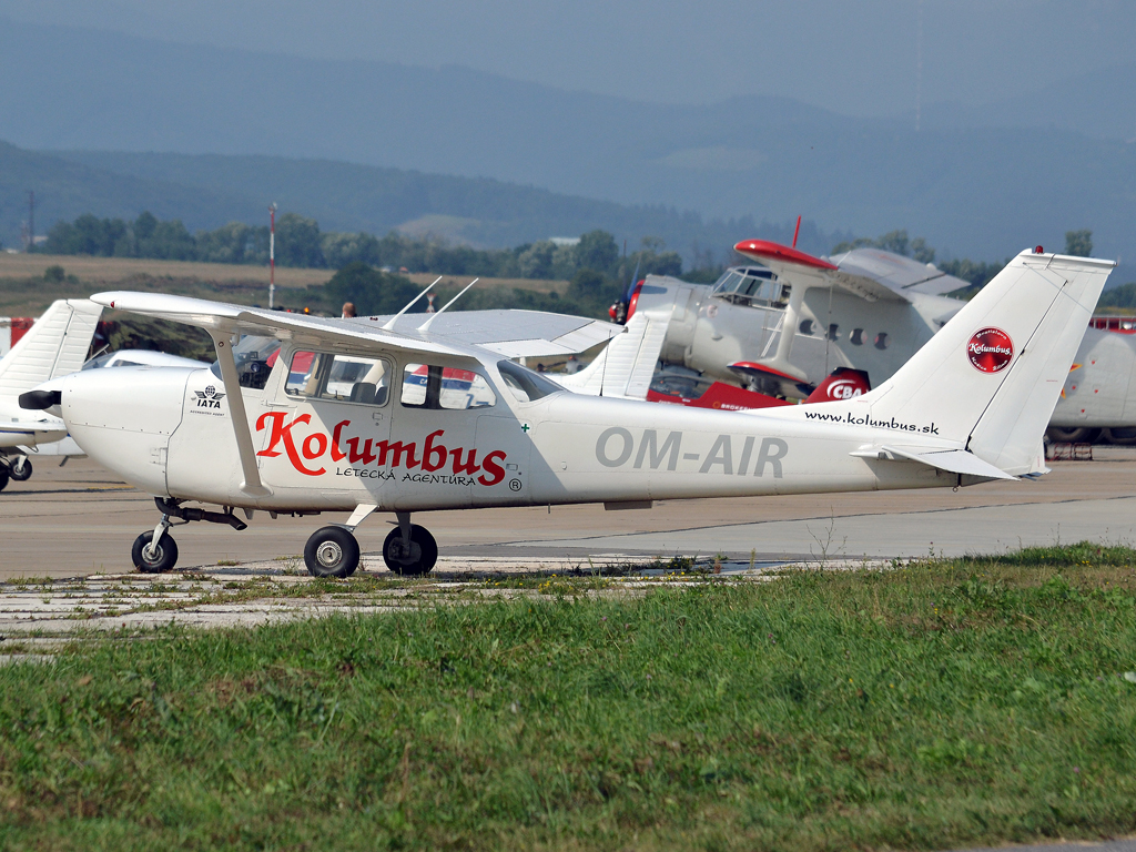 Reims FR172G Rocket Kolumbus Letecka Agentura OM-AIR Sliac (SLD/LZSL) August_27_2011