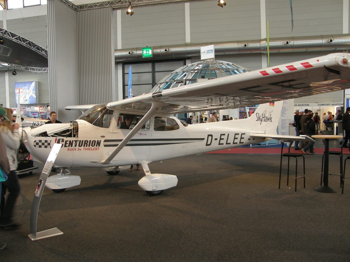 Cessna 172S (Centurion) Skyhawk A1 Untitled D-ELEE Friedrichshafen_Airport April_04_2009