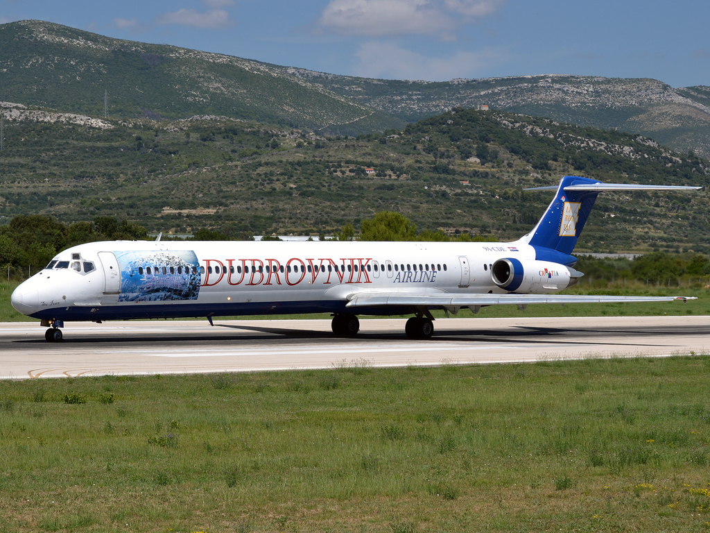 MD-82 (DC-9-82) Dubrovnik Airline 9A-CDE Split_Resnik (SPU/LDSP) August_6_2011